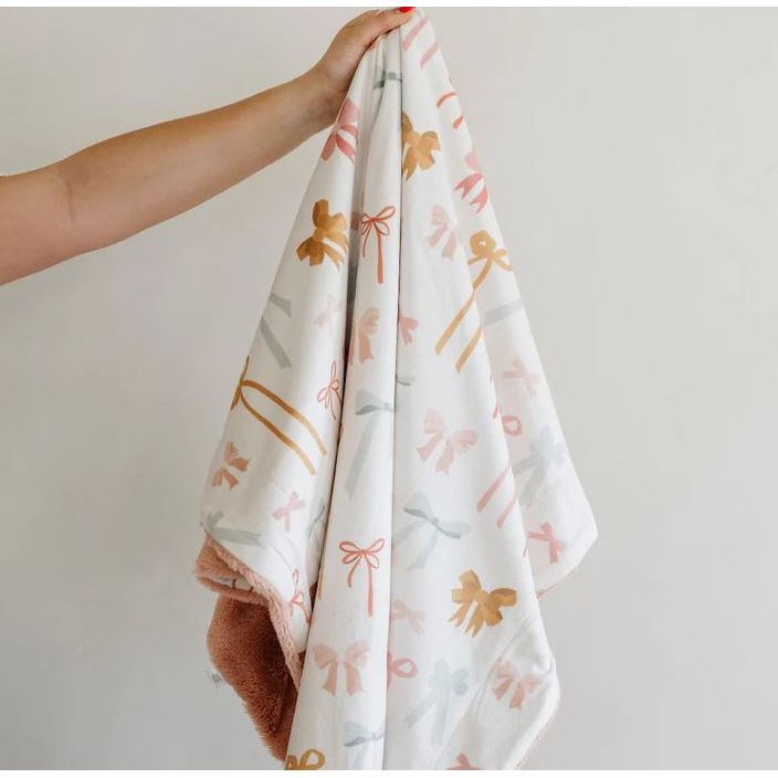 Saranoni Minky/Lush Receiving Blankets Swaddles &amp; Blankets Saranoni Bows