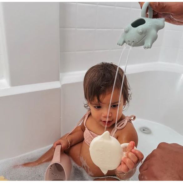 Noüka Scoop &amp; Sprinkle Water Animals - By the Sea Bath Time Noüka