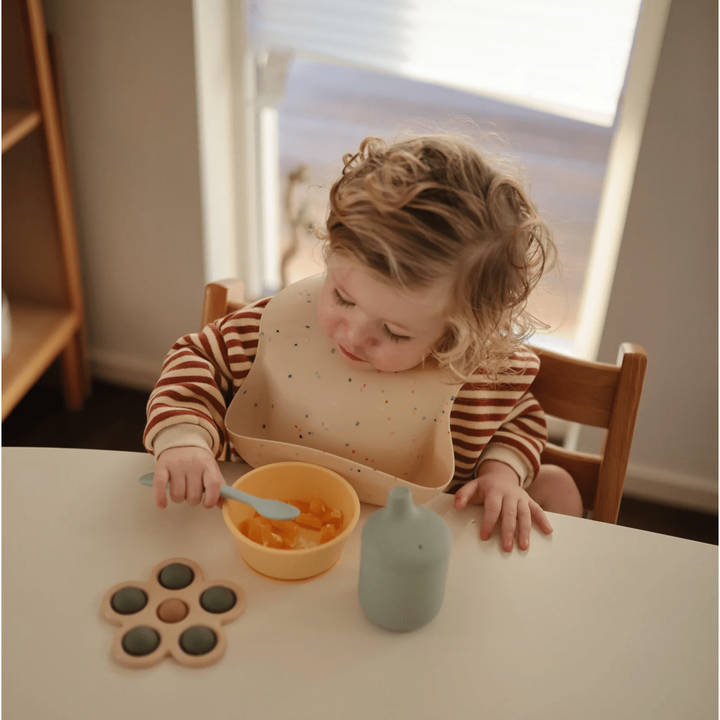 Mushie Flower Press Toy- Dried Thyme/Natural/Shifting Sand Baby Toys Mushie