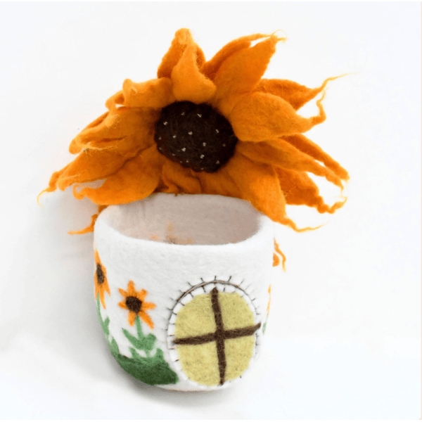 Tara Treasures Fairies and Gnomes House - Sunflower Felt Toy Tara Treasures